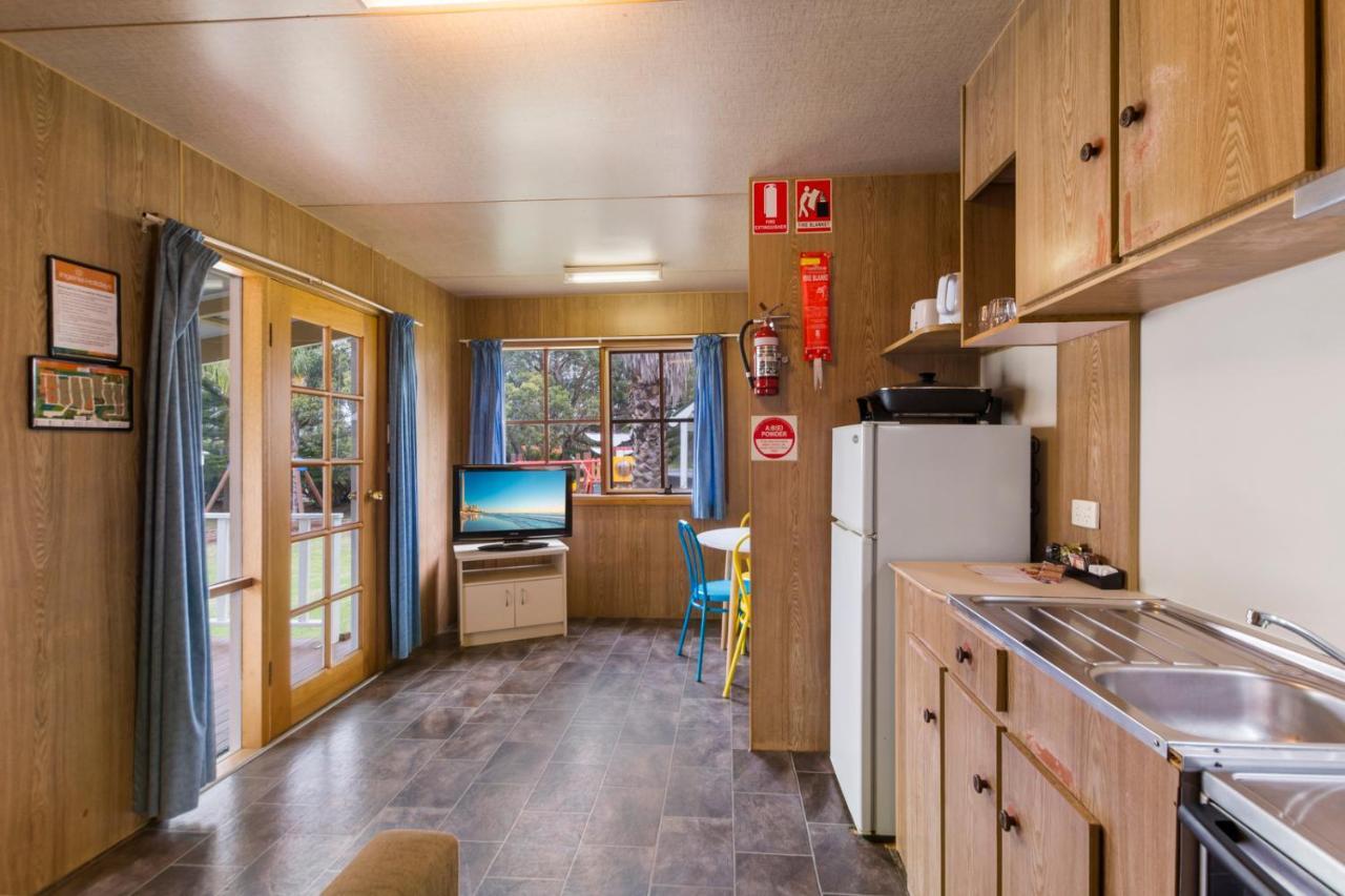 Wairo Beach Holiday Park Tabourie Lake Exterior foto