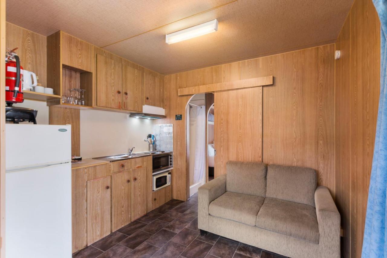 Wairo Beach Holiday Park Tabourie Lake Exterior foto